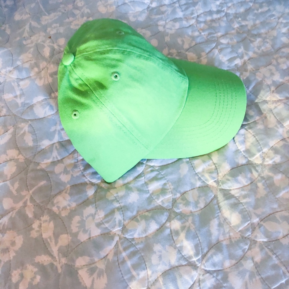 Women’s Caps - Picture 8 of 16